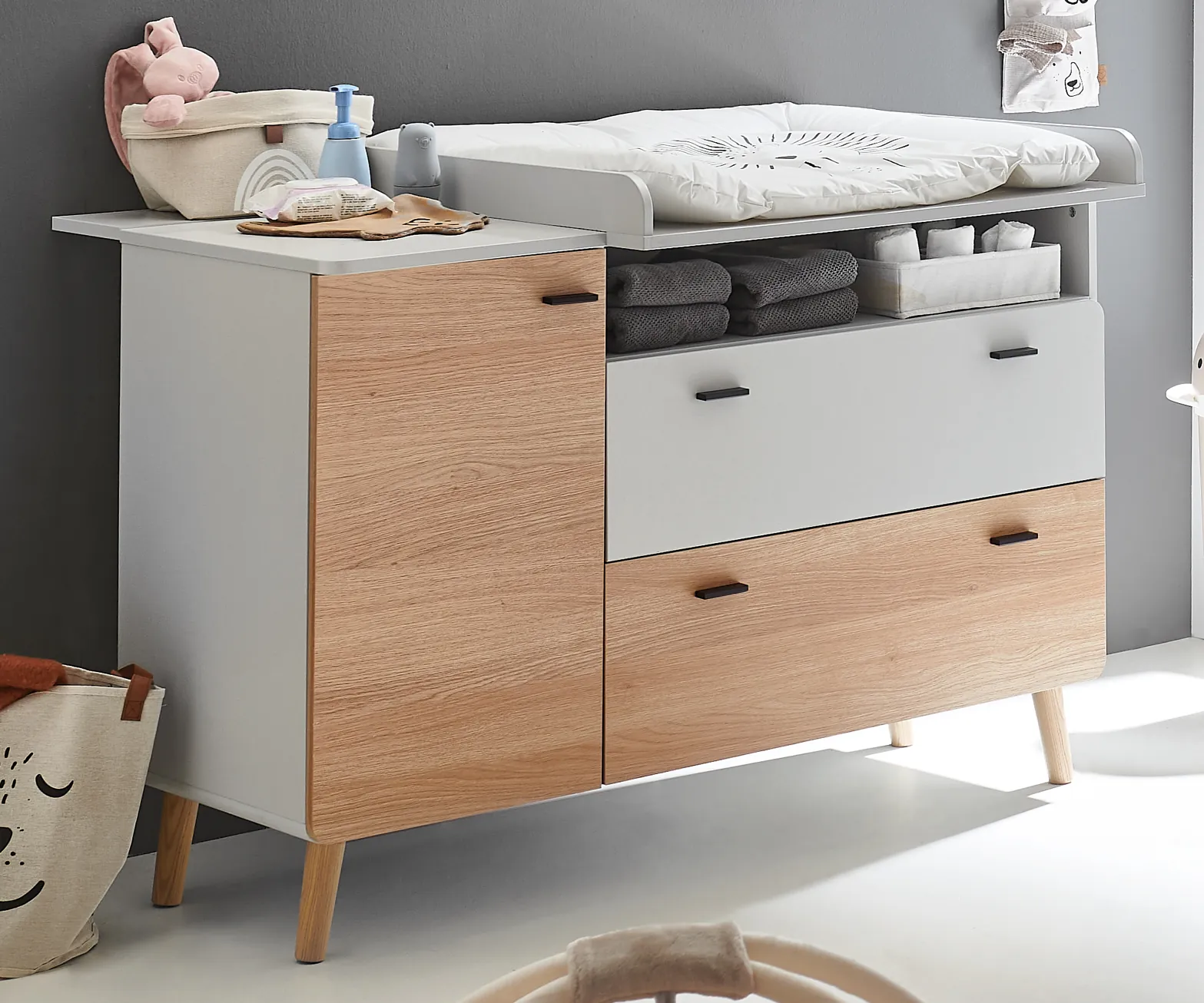 6-teiliges Babymöbel-Set LOVIS mit 3-trg. Kleiderschrank und breiter Wickelkommode